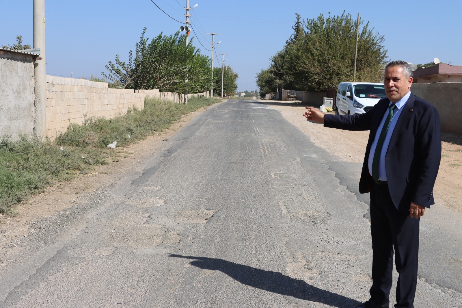 BÜYÜKŞEHİR, İMAM BAKIR YOLU’NDA ASFALT HAZIRLIKLARINA BAŞLADI