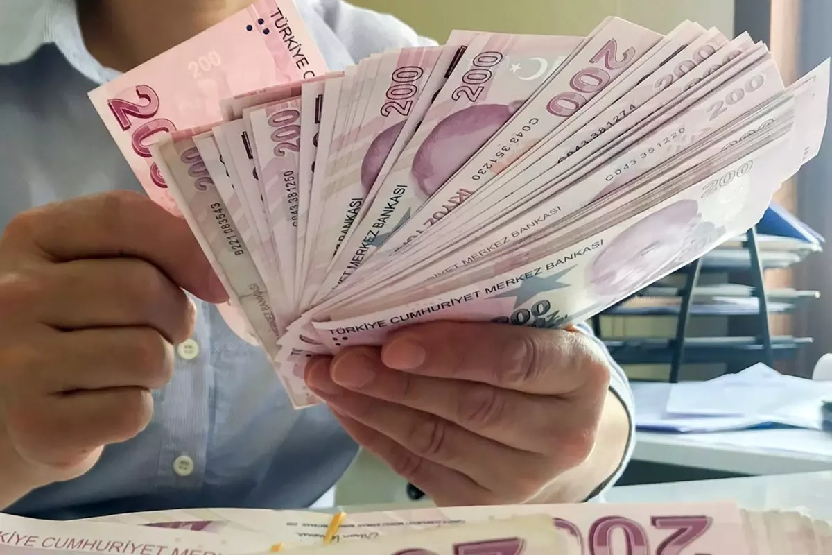 AYM’DEN MEMUR VE EMEKLİYE SOĞUK DUŞ! ZAM TALEBİNE RET KARARI