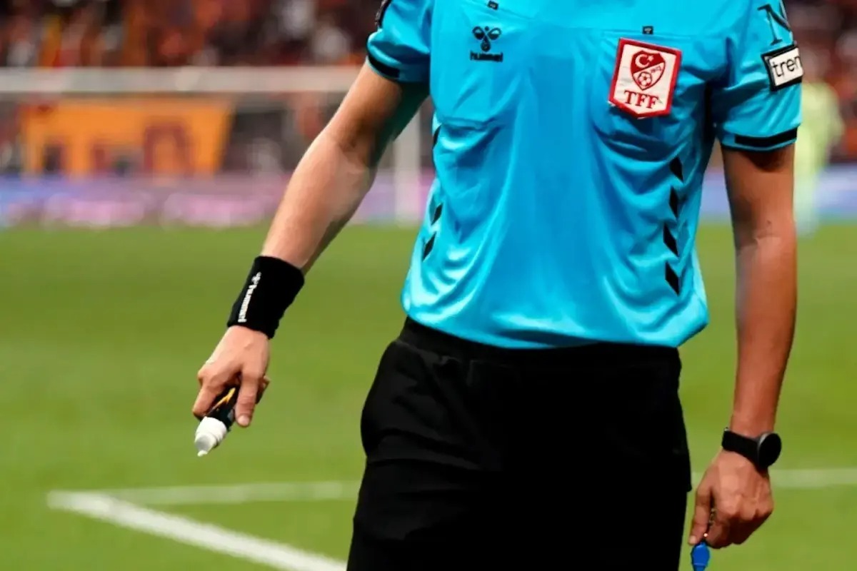 FUTBOLDA DEV OPERASYON! HAKEMLER VE KULÜP BAŞKANLARINA ŞOK BAHİS SORUŞTURMASI