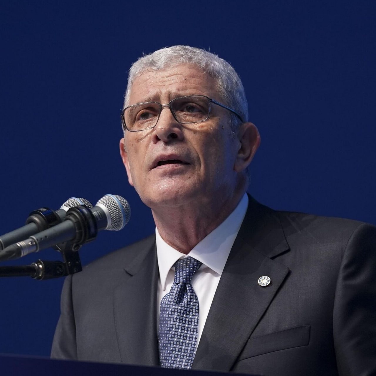 MÜSAVAT DERVİŞOĞLU’NDAN ÇARPICI DAVET! “CUMHURBAŞKANI ERDOĞAN’I, ATATÜRK’ÜN RUHUNA KURAN-I KERİM OKUMAYA DAVET EDİYORUM”