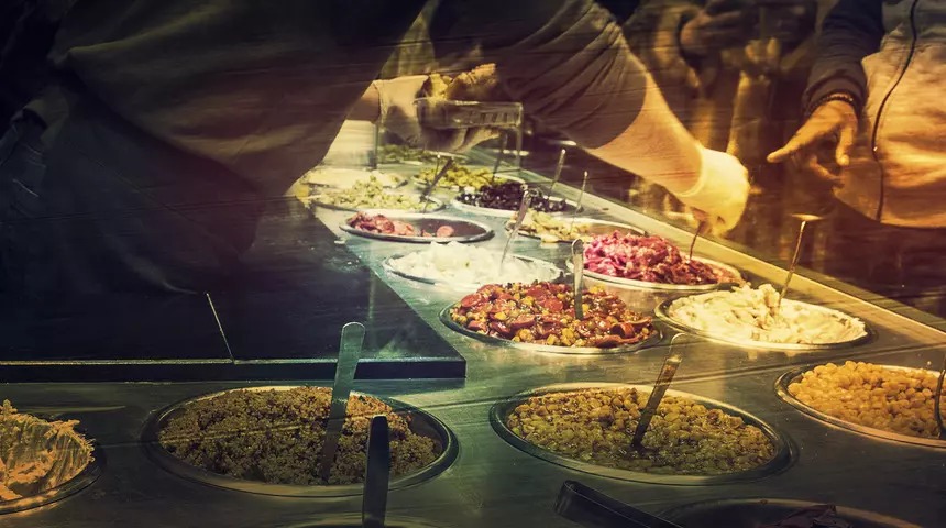 İSTANBUL TATİLİ KÂBUSA DÖNDÜ! ORTAKÖY’DE YENEN YEMEKTEN SONRA AĞIR ZEHİRLENME: 2 ÇOCUK HAYATINI KAYBETTİ