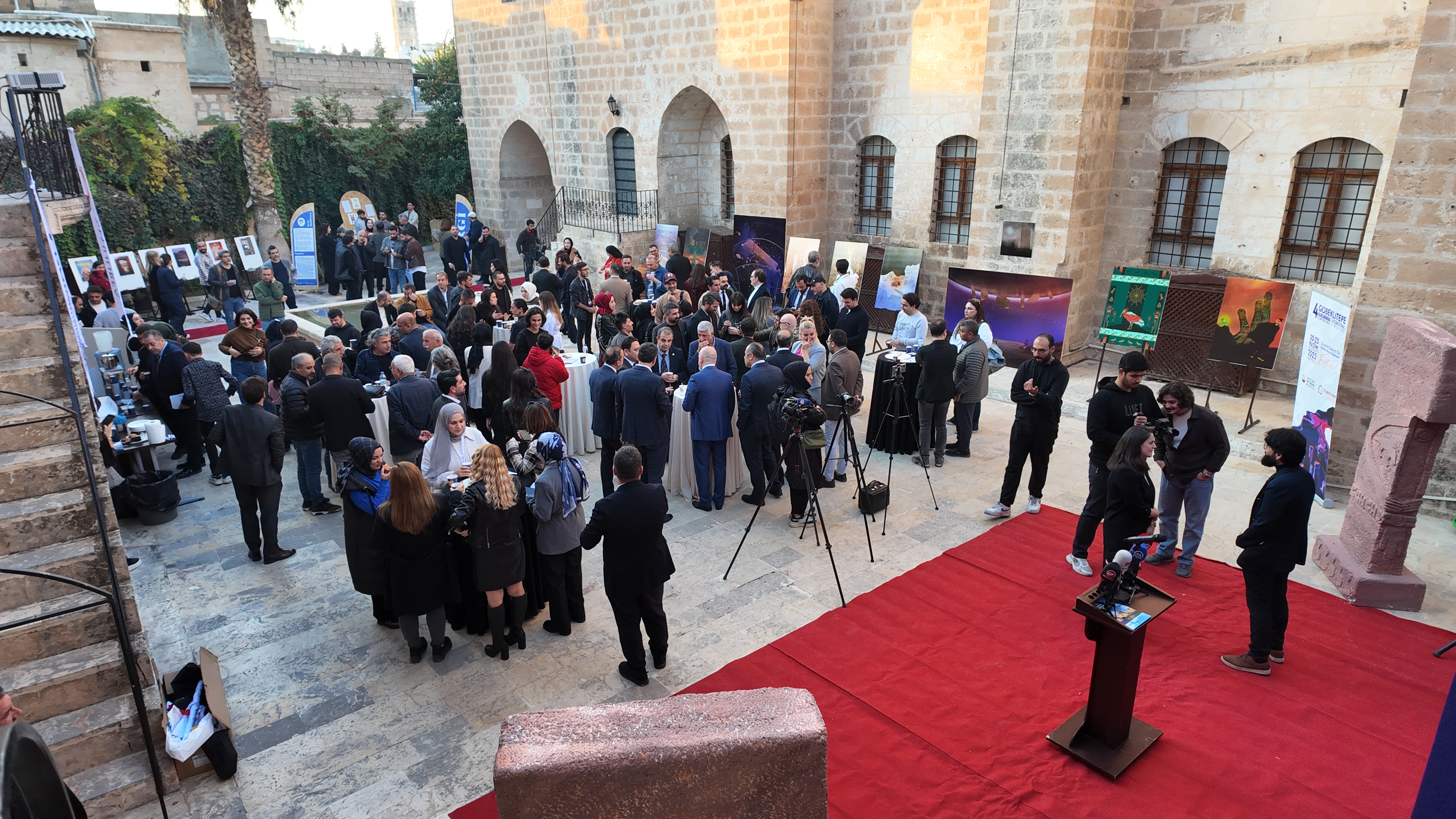 “YONTULMUŞ ZAMAN” GÖBEKLİTEPE’DE ZAMANI DİJİTALLE YONTAN SERGİ