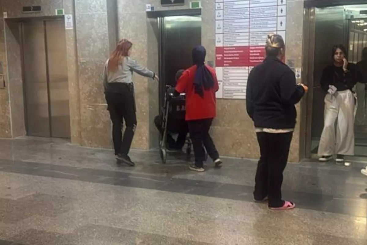 ANKARA’DA TOPLU ZEHİRLENME PANİĞİ: 153 İŞÇİ HASTANEYE KALDIRILDI, 4 GÖZALTI