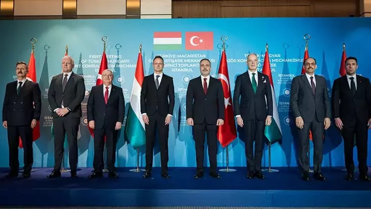 İSTANBUL’DA KRİTİK ZİRVE! İKİ ÜLKE ARASINDA YENİ DÖNEMİN KAPISI ARALANDI