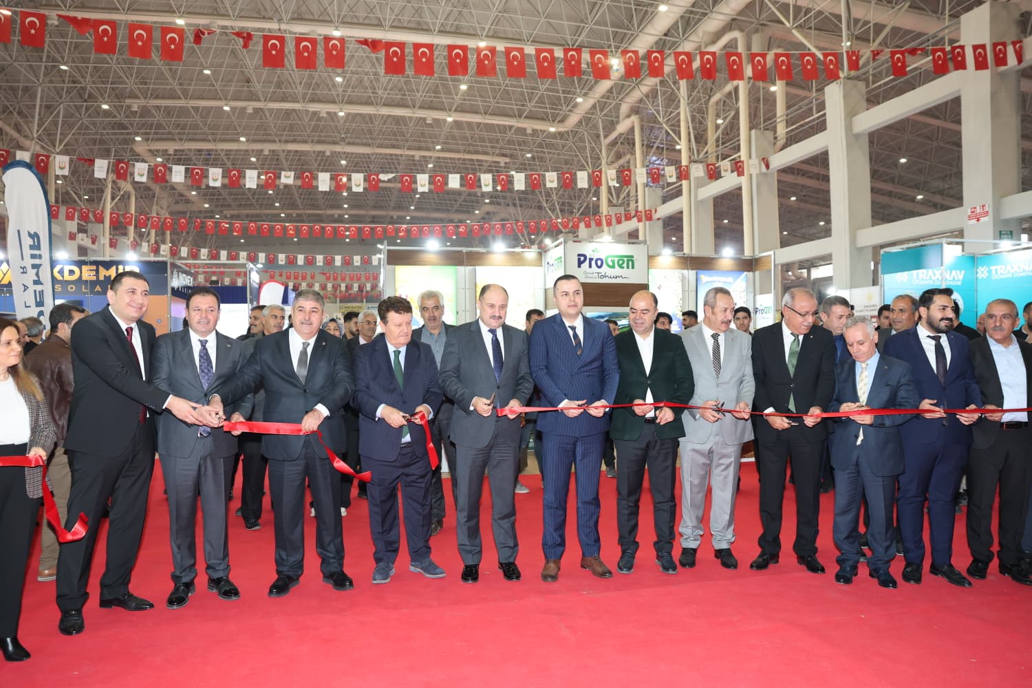 11. ŞANLIURFA GIDA, TARIM VE HAYVANCILIK FUARI KAPILARINI AÇTI