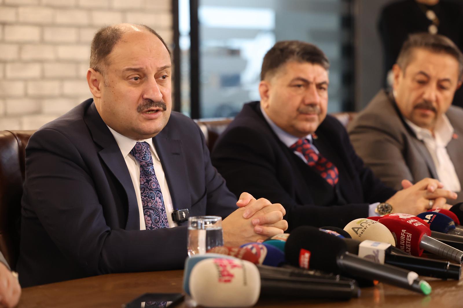  BAŞKAN GÜLPINAR’DAN GAZETECİLERLE ANLAMLI BULUŞMA