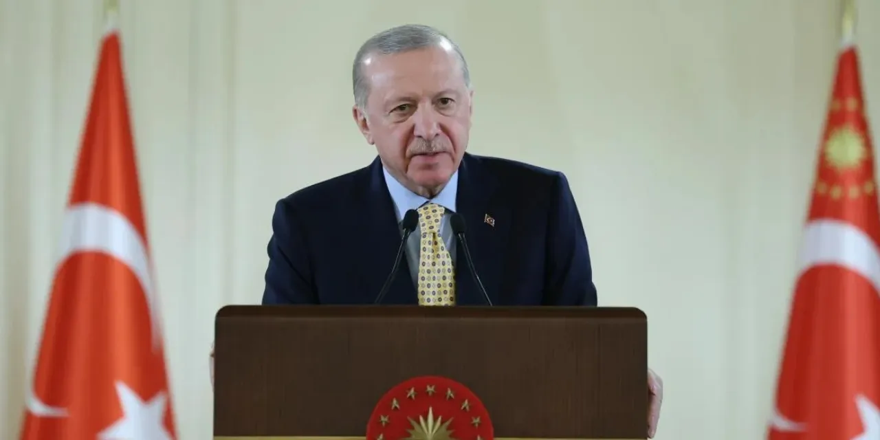 ERDOĞAN’DAN SERT MESAJLAR: “BÖLGEMİZ ATEŞ ÇEMBERİNE SÜRÜKLENMEMELİ”
