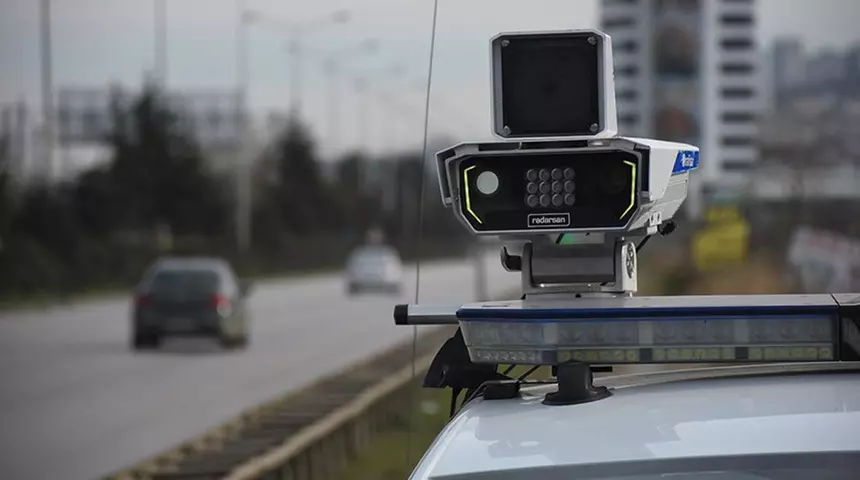 TRAFİKTE ŞEFFAF DÖNEM: Radar ve Kontrol Noktaları Artık Haritada! 