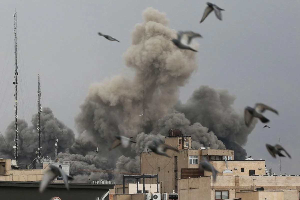 Savaşta bir ilk! İran saldırılarını yönlendirmek için Çin yapımı casus uydu temin etti
