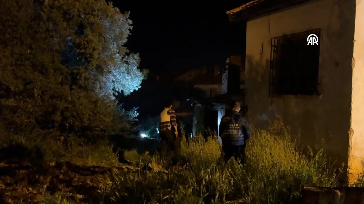 Uşak Ulubey’de Polis Ekiplerine Silahlı Saldırı: 2 Memur Yaralandı