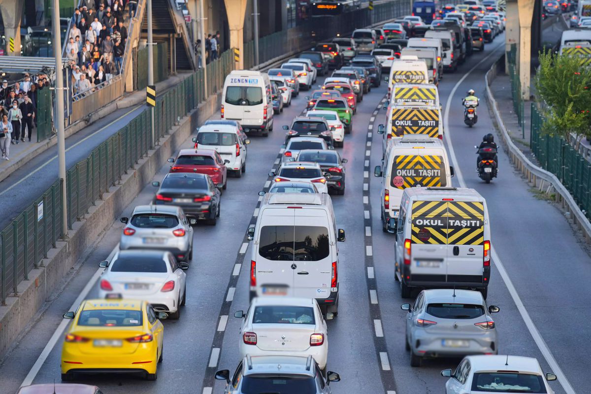 Araç Sahiplerine Kötü Haber: Akaryakıta Çifte Zam Geliyor