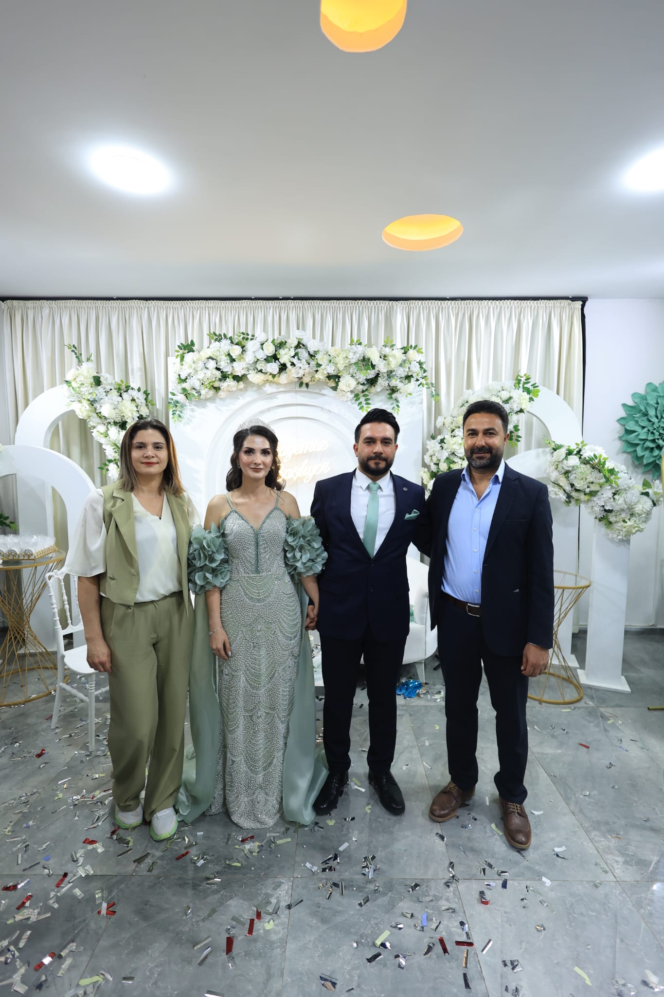 SAHALARIN VE GÖNÜLLERİN ŞAMPİYONU: ABDURRAHMAN ACAR’DAN GENÇ ÇİFTE ANLAMLI JEST! 