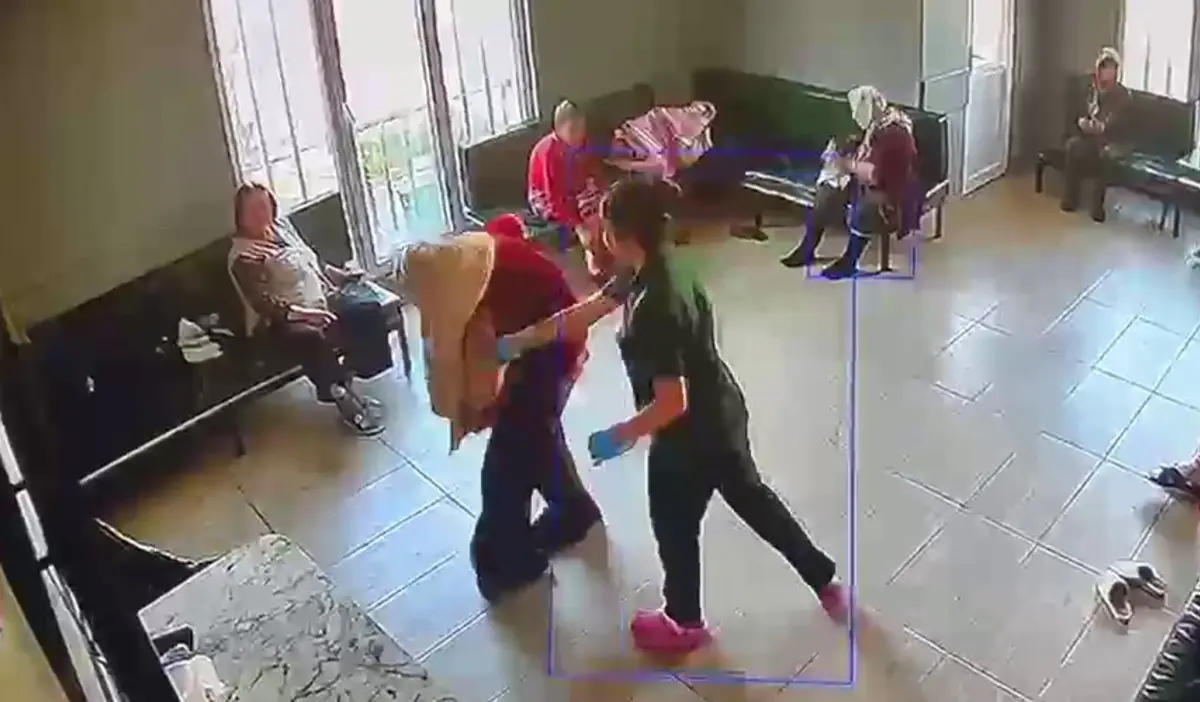 Beylikdüzü’nde bakım merkezinde skandal: Yaşlılara şiddet kamerada