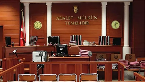 Annesini Kurtarmak İsterken Ağabeyini Öldürdü: Mahkemeden Tahliye Kararı