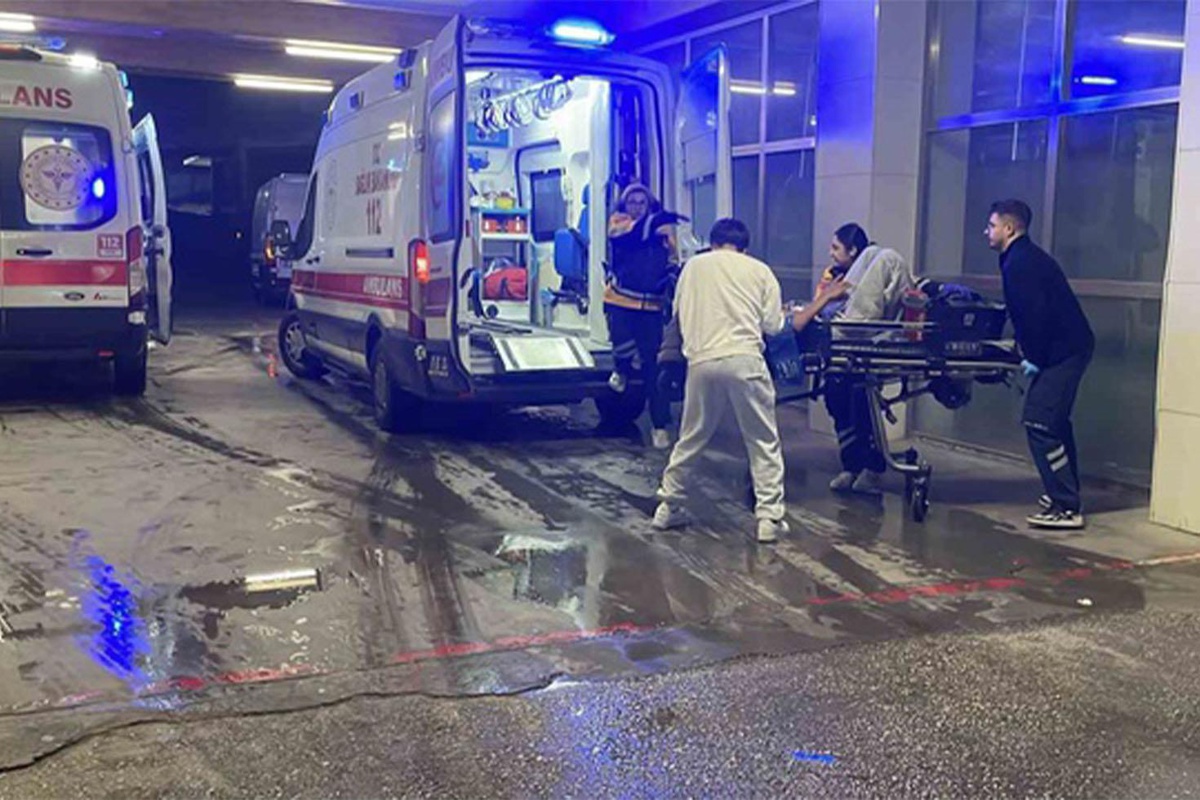 PARKTA KANLI KAVGA! 15 YAŞINDAKİ ÇOCUK...