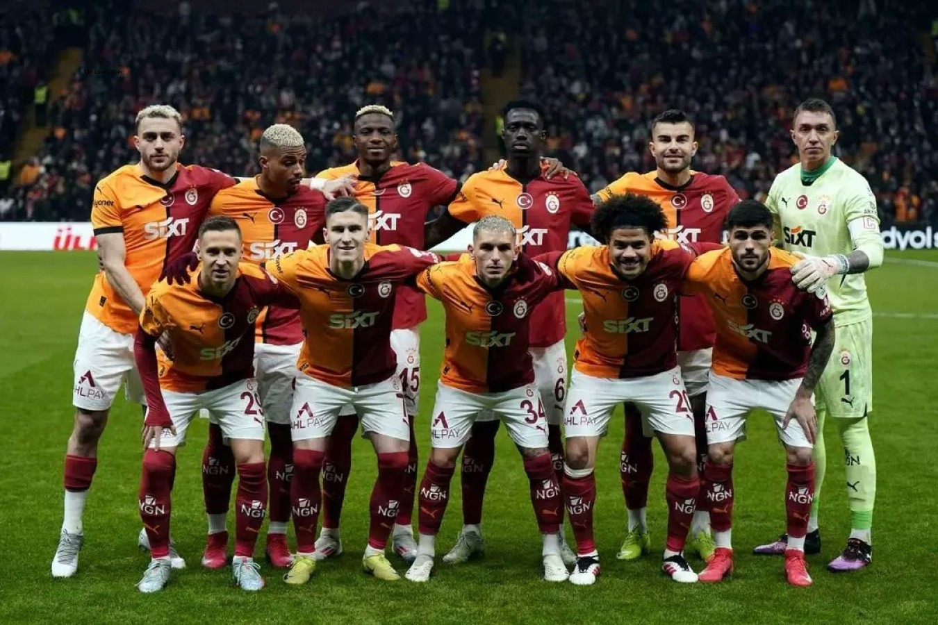 Galatasaray'da ilk ayrılık daha şimdiden belli oldu! yerine gelecek isim bile hazır;