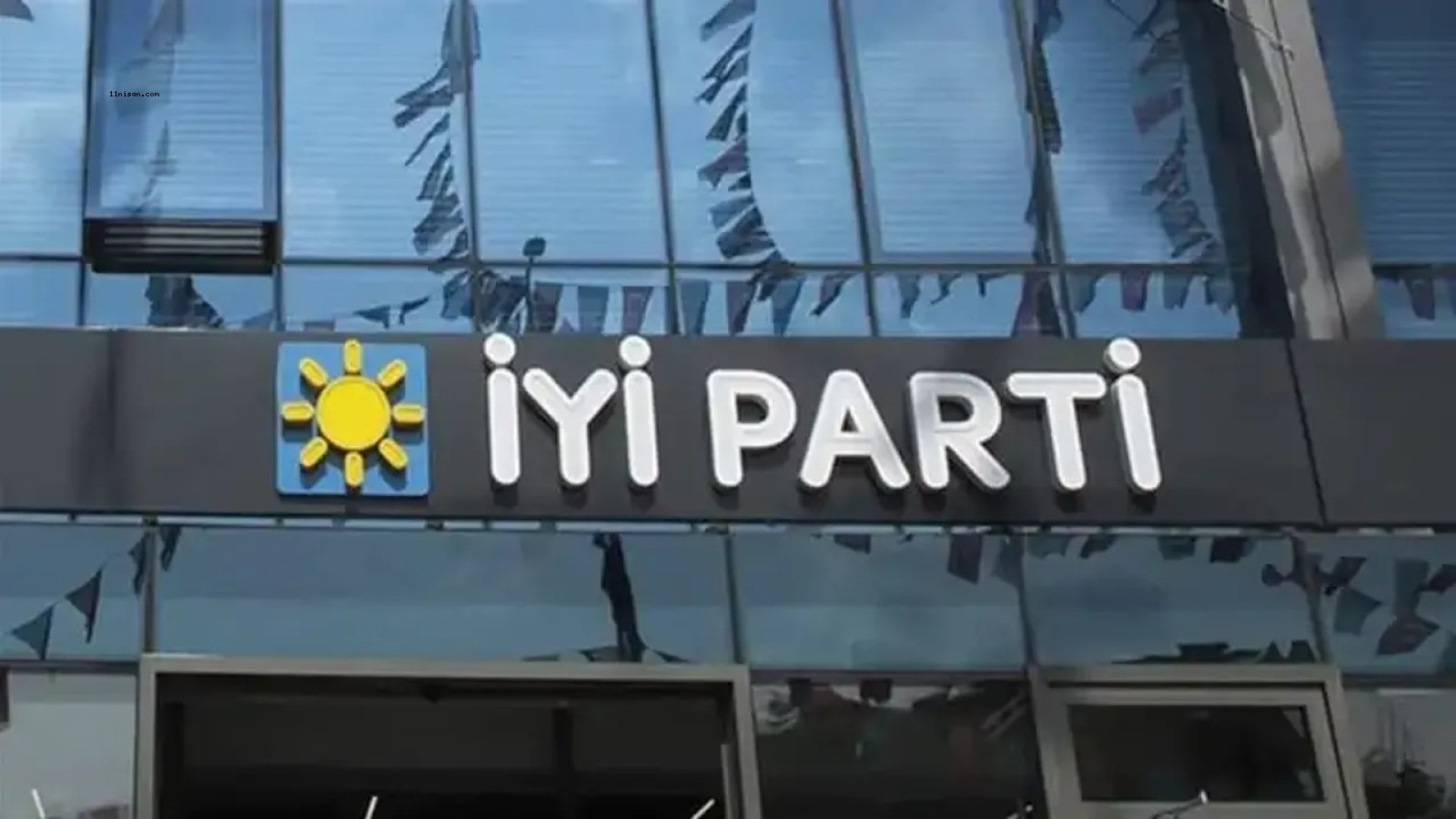 İYİ Parti Ayvalık İlçe Başkanı kalp krizi geçirdi;