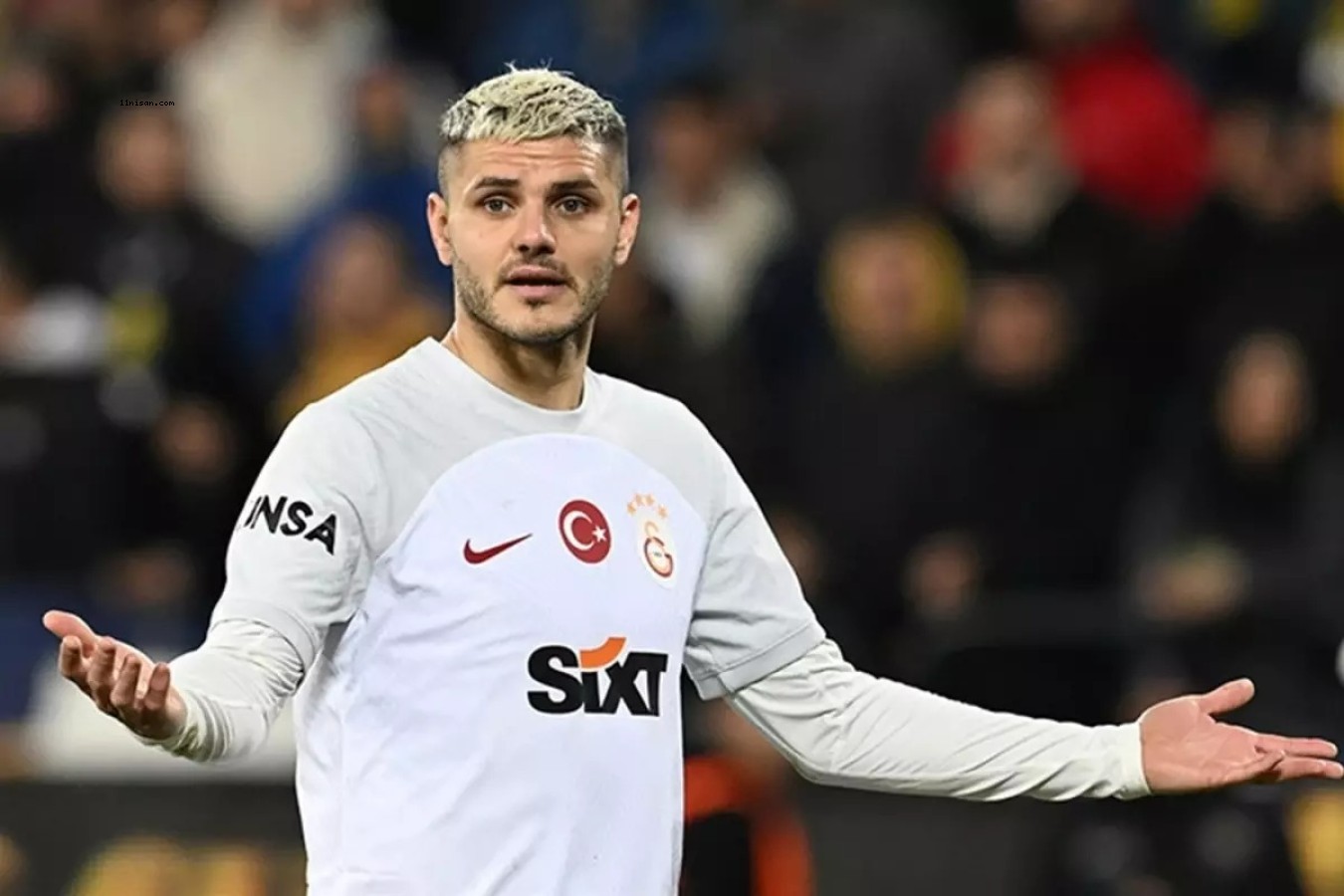 ICARDİ DÖNMÜYOR! GALATASARAY NEDENİNİ ÖĞRENİNCE KABUL ETTİ;