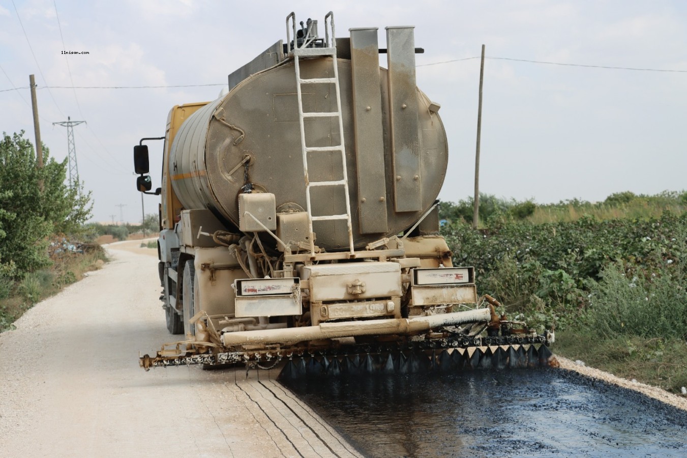 BÜYÜKŞEHİR 13 İLÇEDE YOL ÇALIŞMALARINA HIZ KESMEDEN DEVAM EDİYOR;