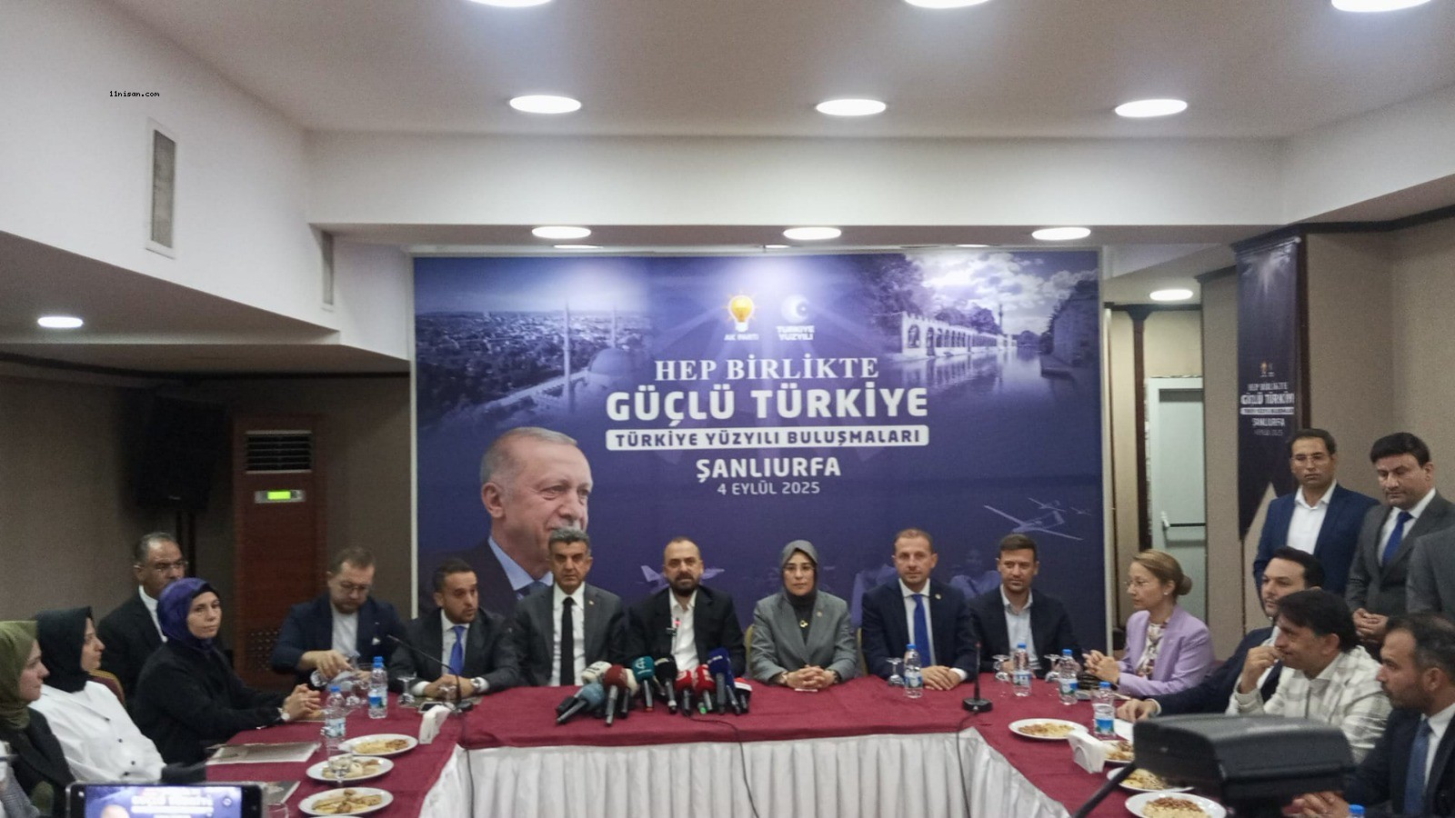 AK PARTİ’DEN ŞANLIURFA’DA “TÜRKİYE YÜZYILI BULUŞMASI”;