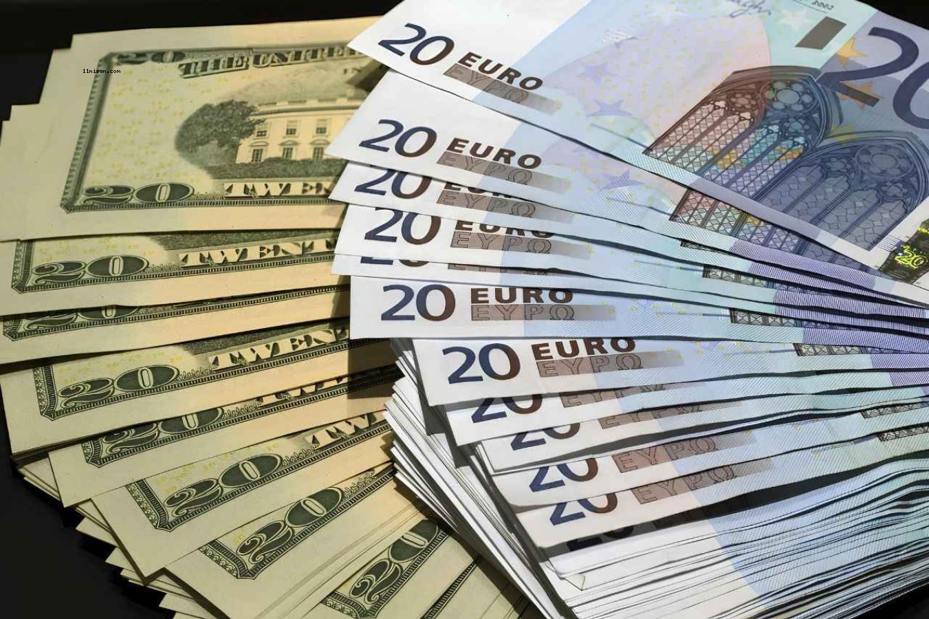 Dolar ve euro haftanın ilk işlem gününe nasıl başladı?;