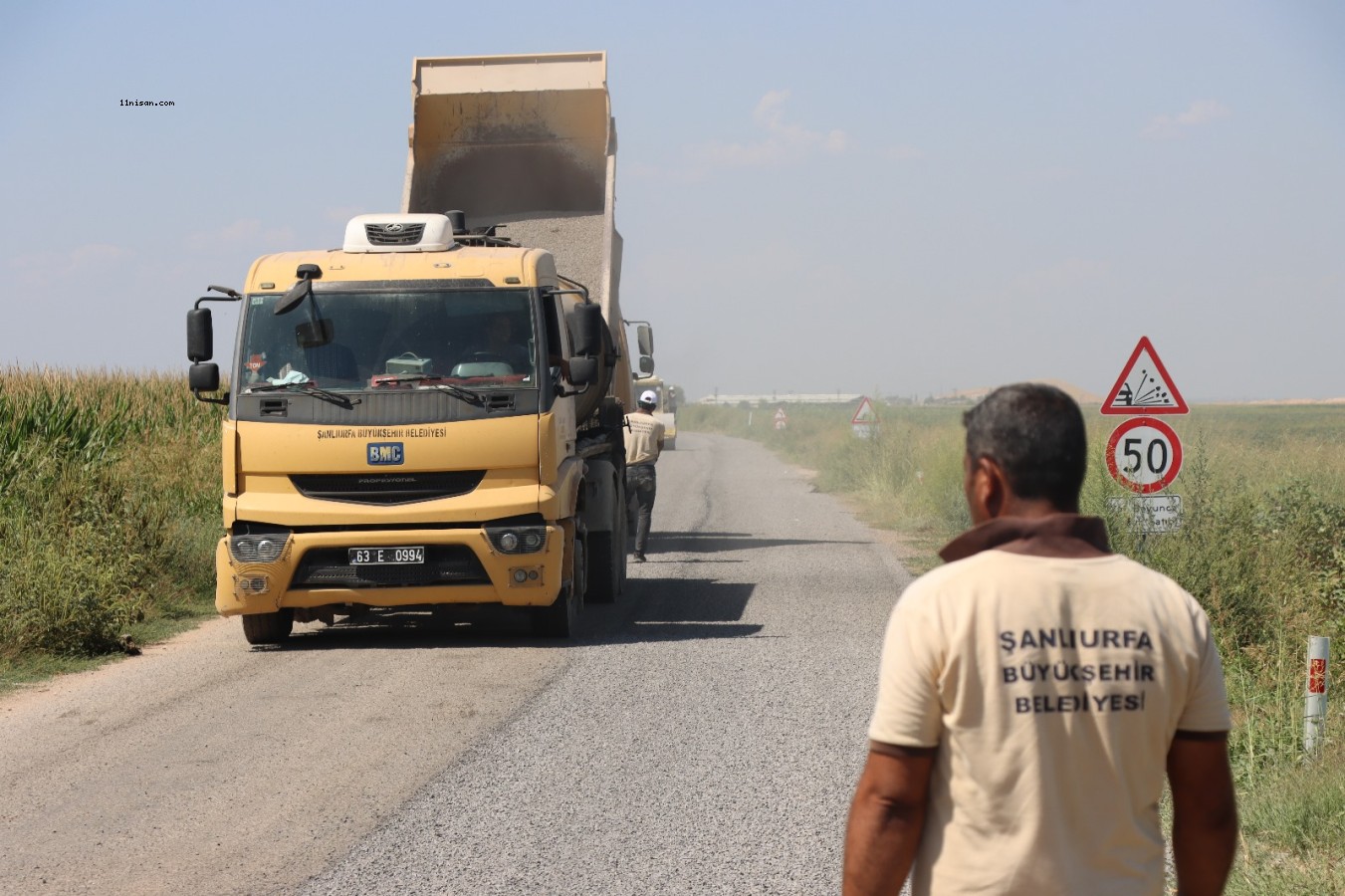 SURUÇ KIRSAL YOLLARI BÜYÜKŞEHİR İLE KONFORLU HALE GELİYOR