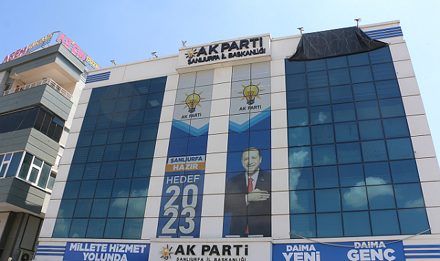 AK Parti Şanlıurfa'da ilçe gençlik kolları başkanları görevi bıraktı;