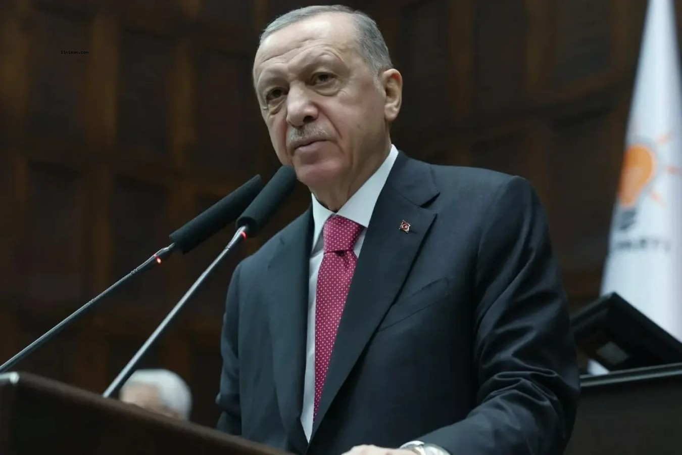 ERDOĞAN KALEME ALDI! AK PARTİ ŞEHİT AİLELERİNE BU MEKTUBU ULAŞTIRACAK;