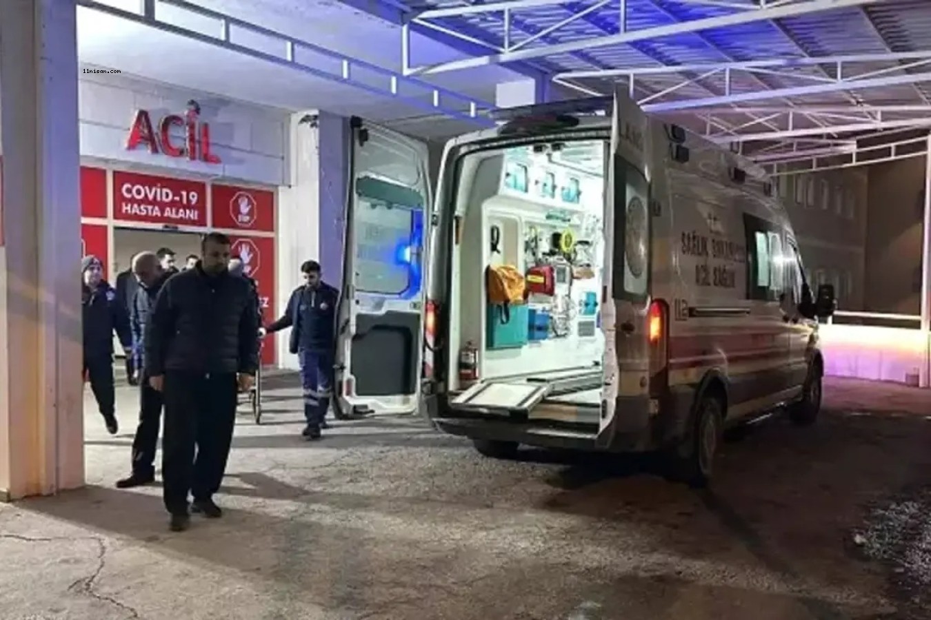 ŞANLIURFA'DA MAHALLERLER ARASINDA KAVGA! 9 KİŞİ YARALINDI