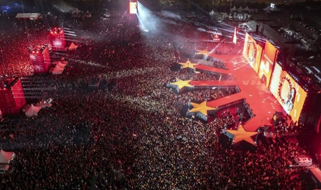 GALATASARAY'IN 5 YILDIZLI YENİ SEZON FORMALARI SIZDI! BEĞENEN DE VAR ELEŞTİREN DE