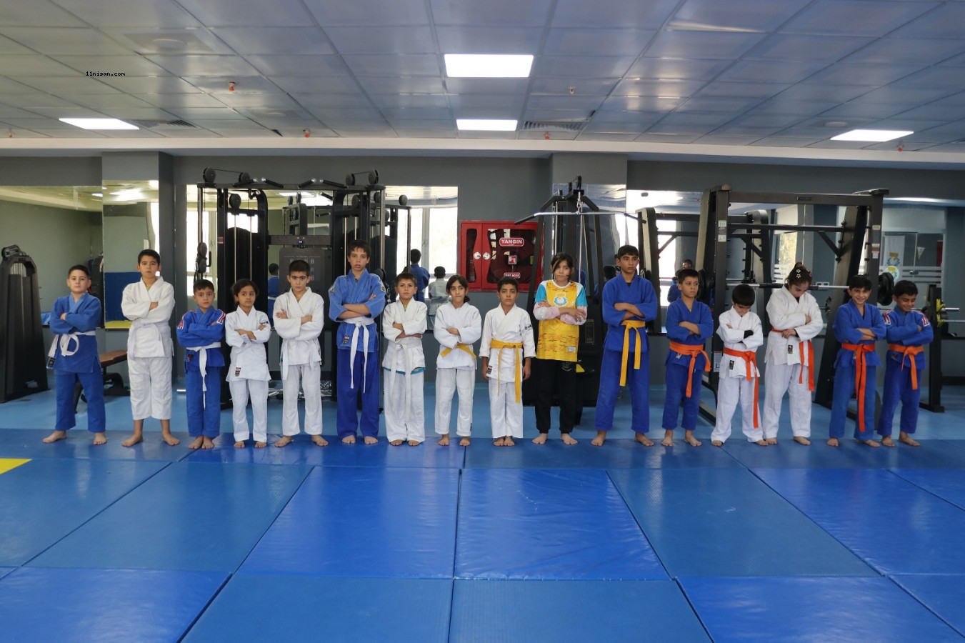 JUDO ÖĞRENEN GENÇLER BAŞKAN CANPOLAT’A TEŞEKKÜR ETTİ;