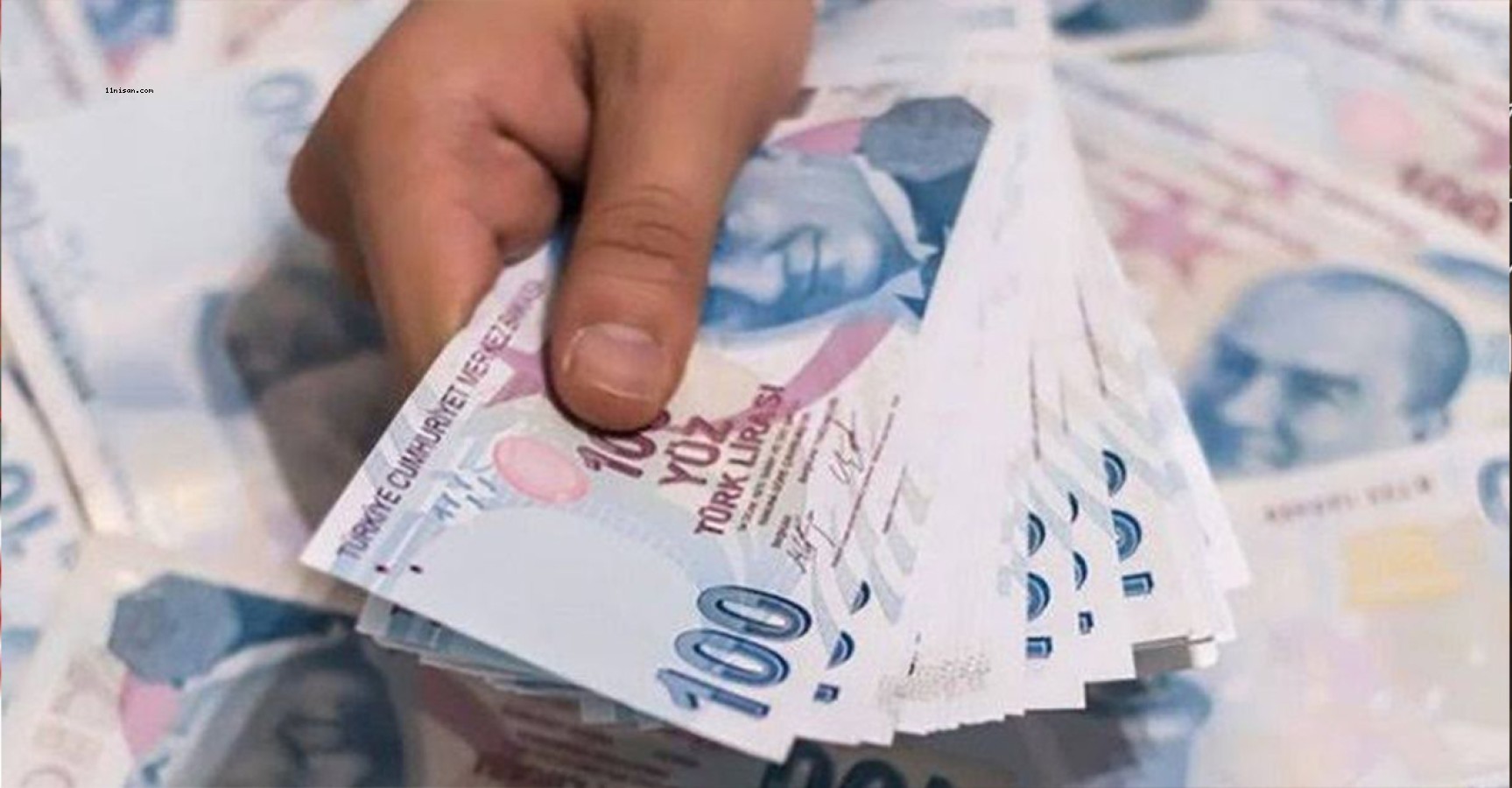 Emeklilere 3 bin lira bayram ikramiyesi Resmi Gazete'de!;