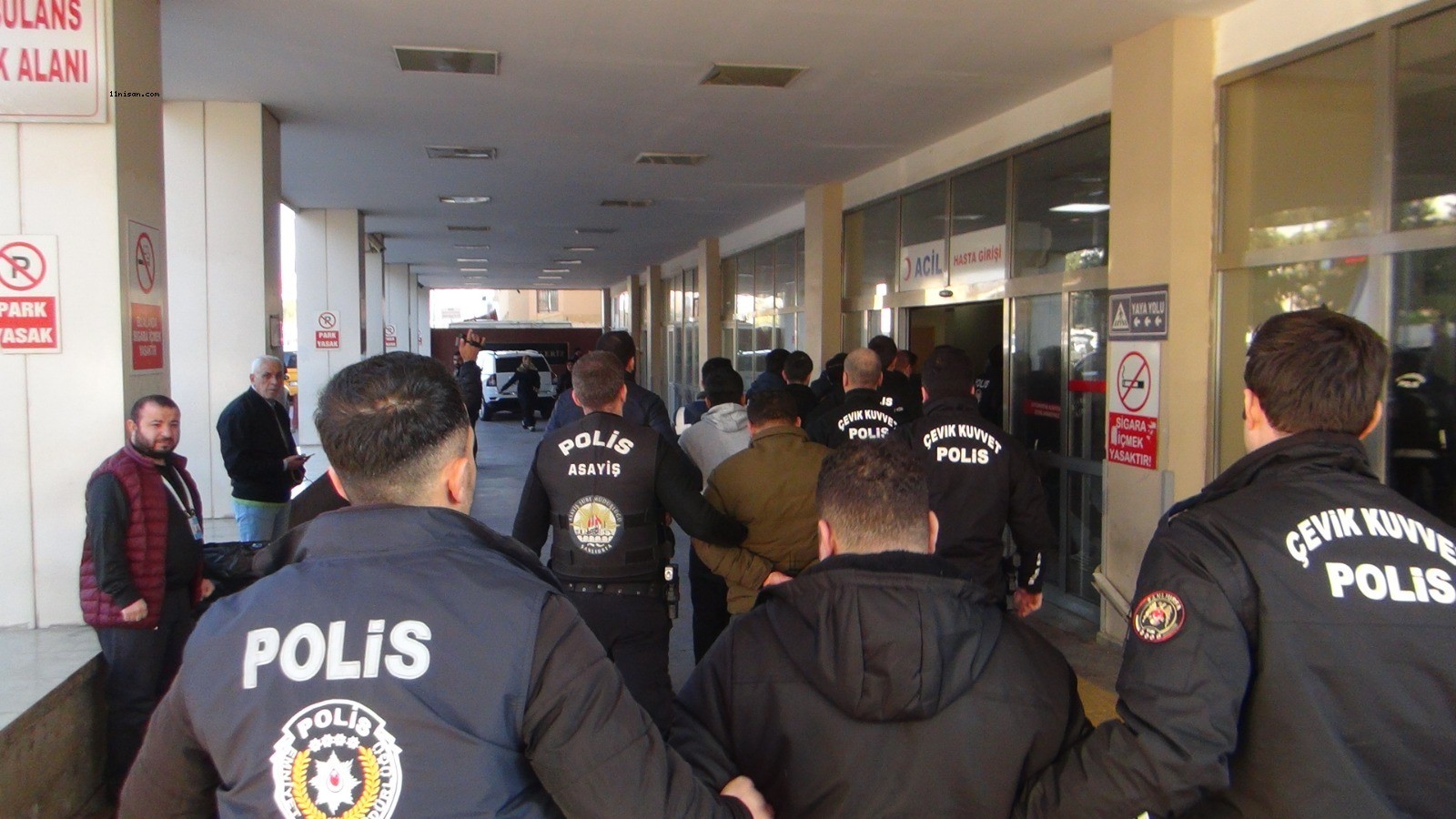 Şanlıurfa'da göçmen kaçakçılığı operasyonunda 11 tutuklama;
