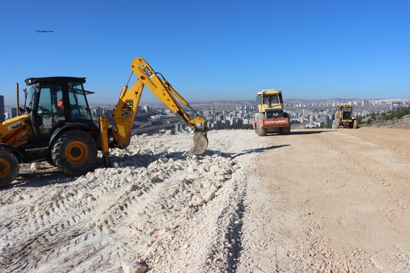 ŞANLIURFA’DA ULAŞIMI RAHATLATACAK YENİ YOL PROJELERİ HIZ KAZANDI;