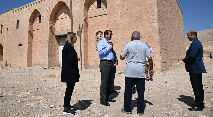 Vali Ayhan, tarihi kilisenin turizme kazandırılması için talimat verdi;