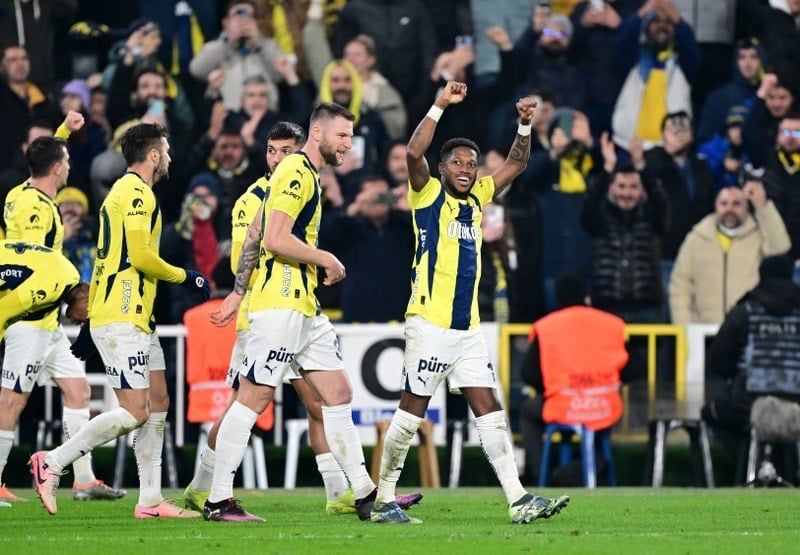 Fenerbahçe derbiye +3 puan ile gidiyor! 7'de 7 yaptı...;