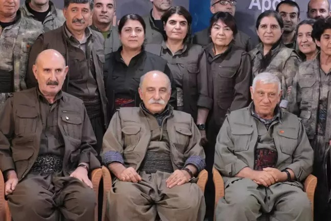 SİLAHLARIN TESLİMİ VE YÖNETİCİLERLE İLGİLİ YENİ AYRINTILAR