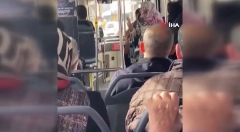 Tanımadığı kadına otobüste evlilik teklifi etti, sonu hüsranla bitti;