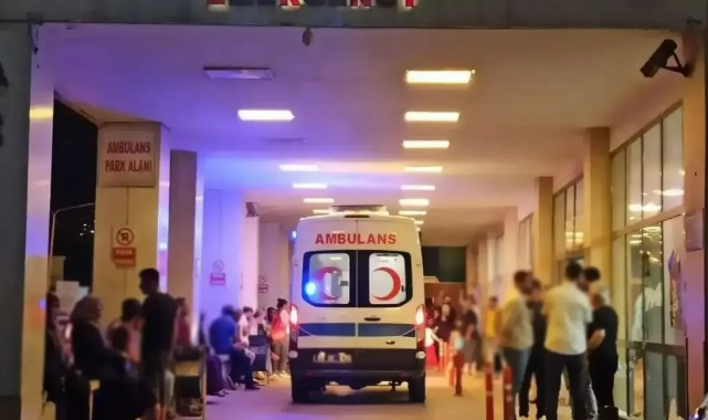 ŞANLIURFA’DA TRAFİK KAZASI VE HASTANE ÖNÜNDE KAVGA: BİR ÇOCUK HAYATINI KAYBETTİ