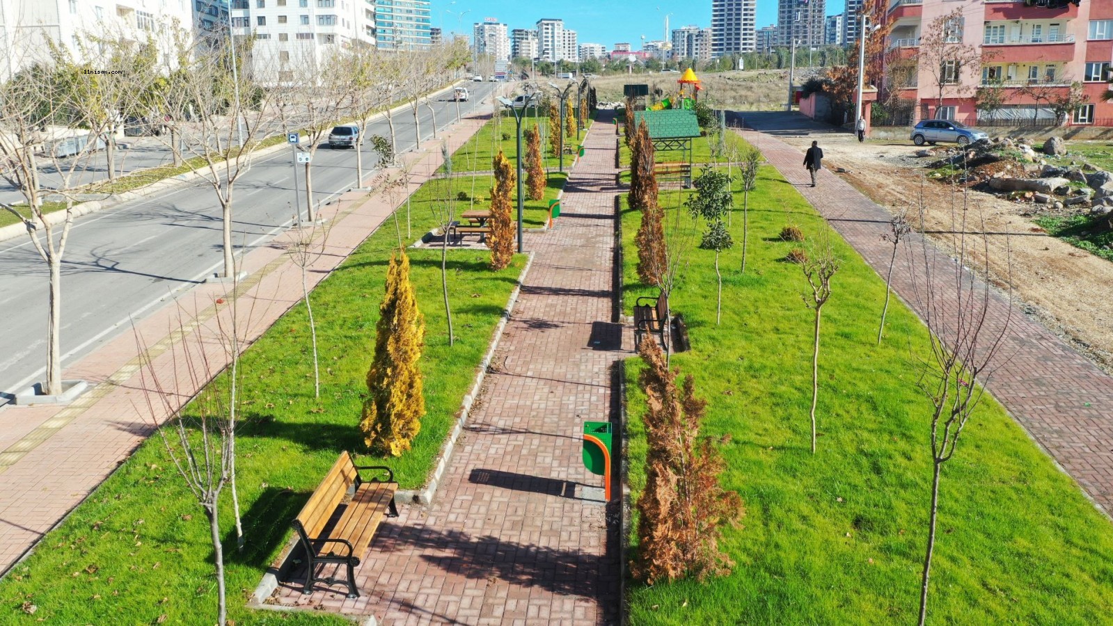 Akbayır Mahallesine yeni park kazandırıldı;