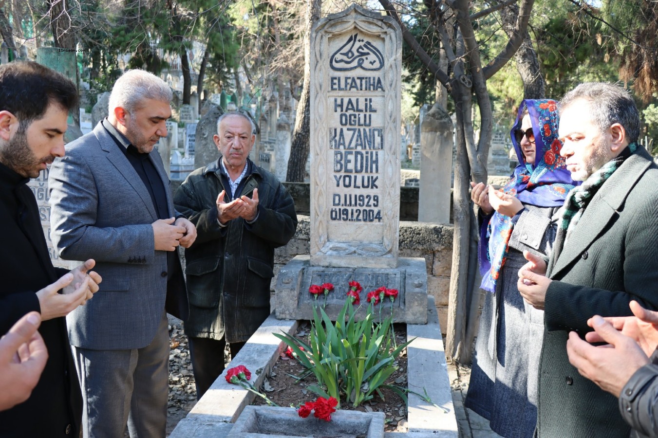 USTA GAZELHAN KAZANCI BEDİH VEFATININ 21. YIL DÖNÜMÜNDE KABRİ BAŞINDA ANILDI;