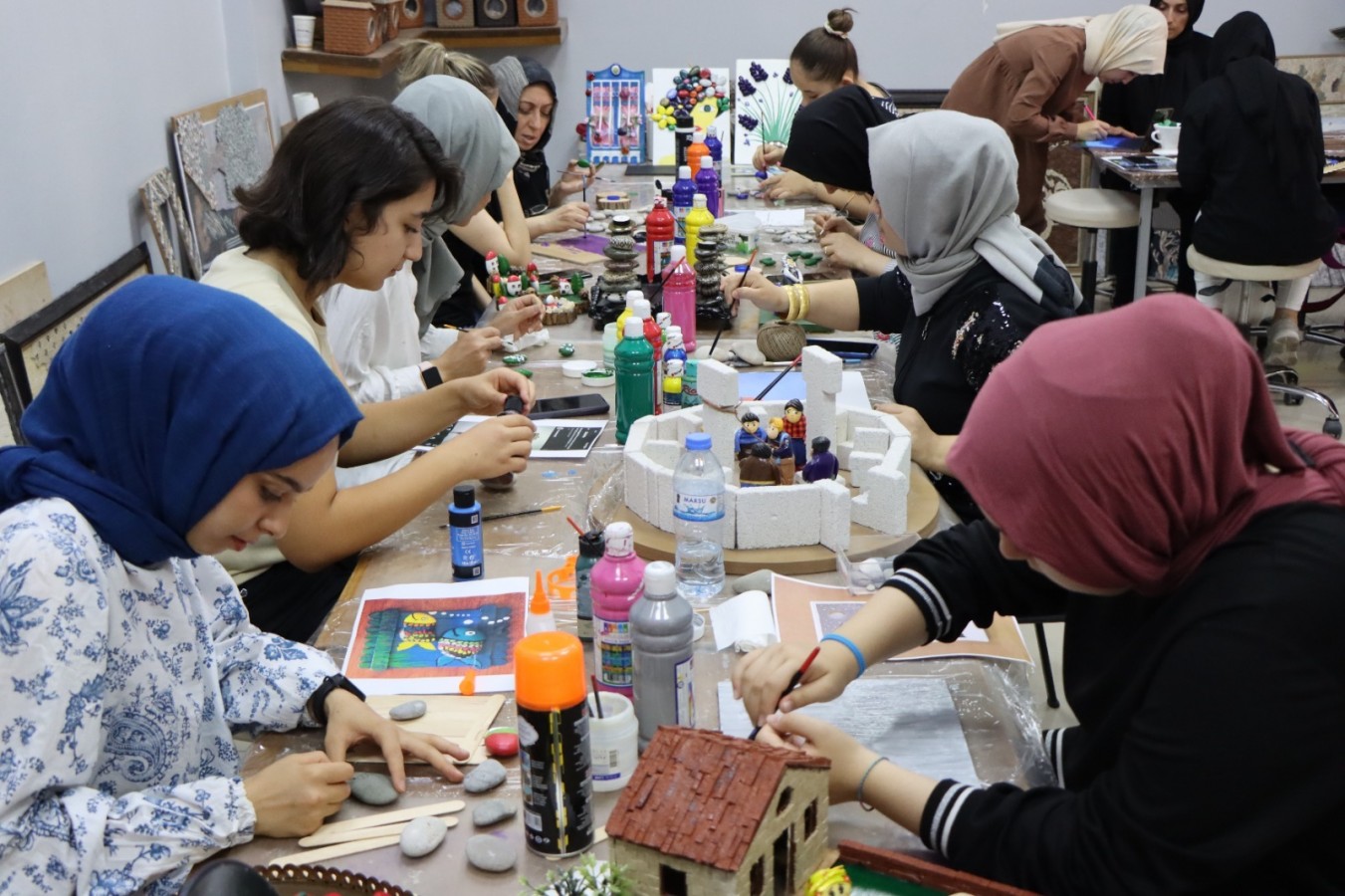 Destek merkezleri kadınların ikinci evi oldu;