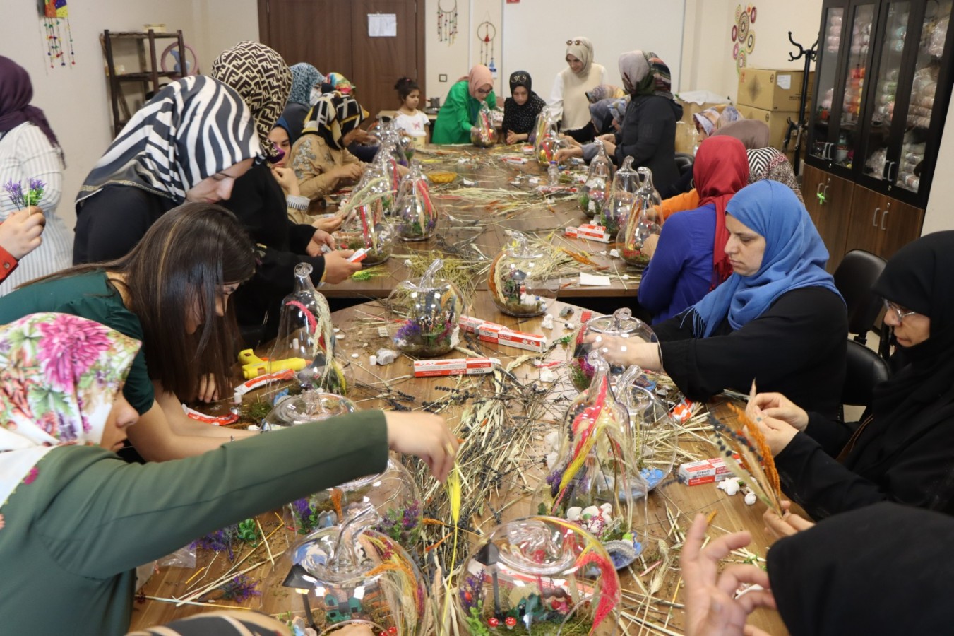 Şanlıurfa’da süs eşyaları ilgi görüyor;