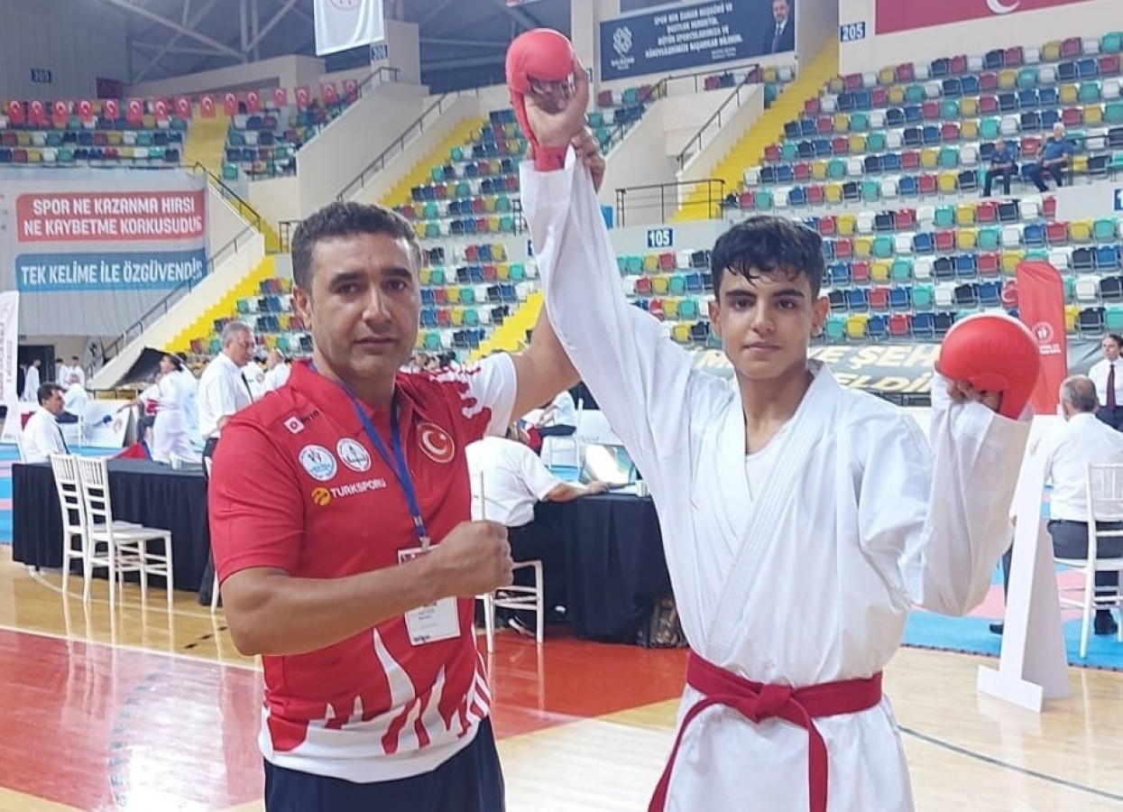 Urfalı sporcu U21 Karate Şampiyonası’na katılmaya hak kazandı;
