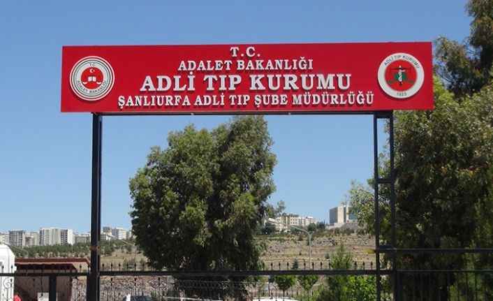 Urfa'da traktör altında kalan sürücü can verdi!;