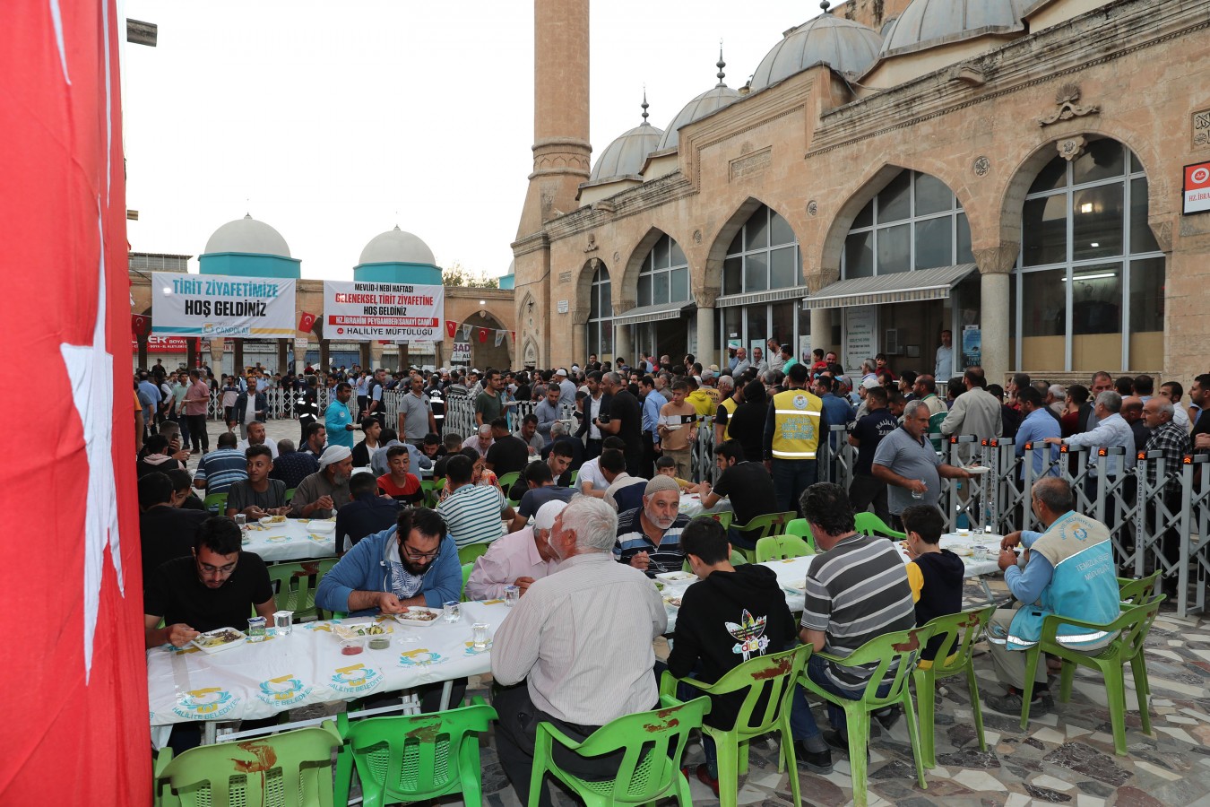 Haliliye Belediyesinden 10 bin kişiye tirit ikramı;