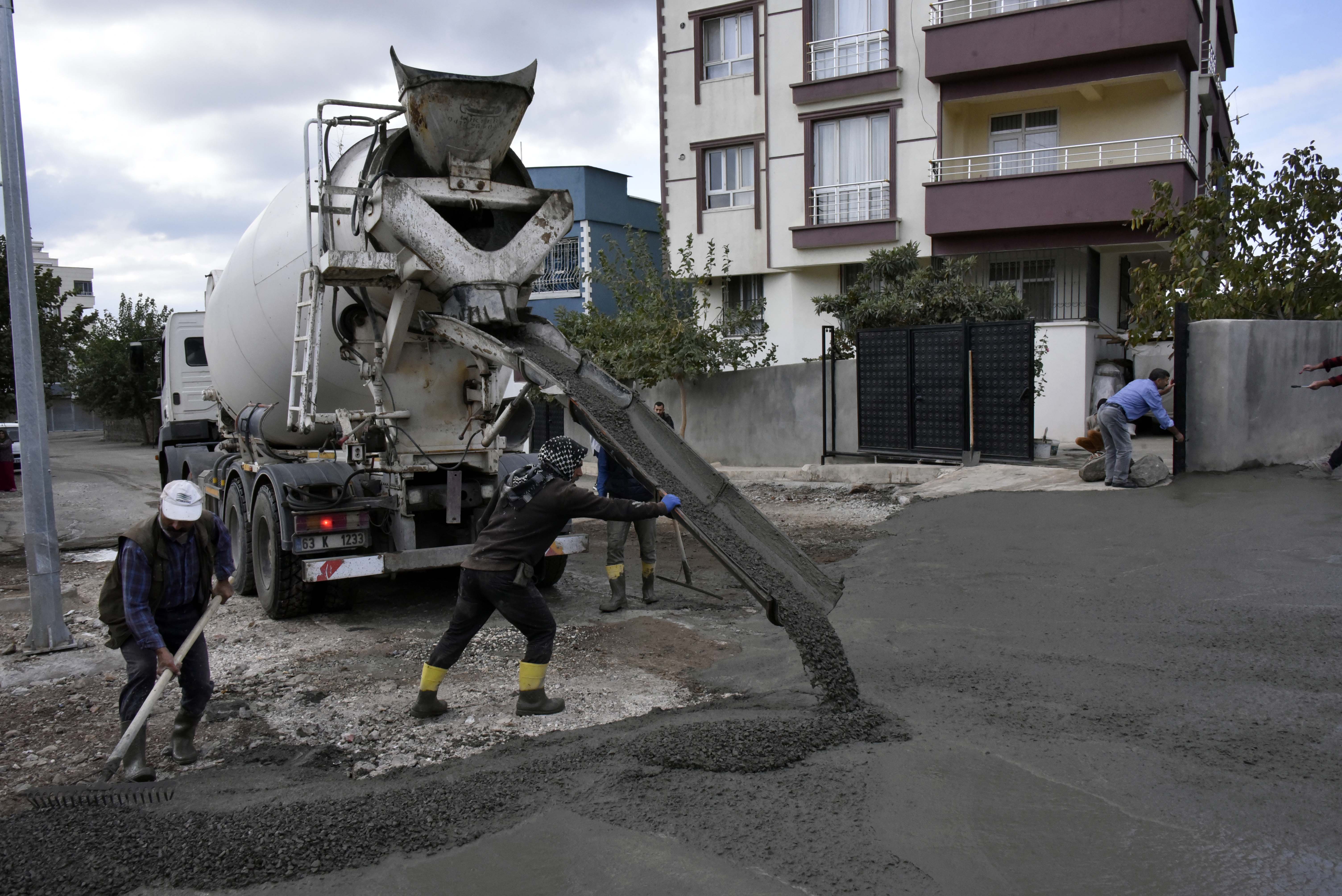 Siverek’te deforme olan yollarda yineleme çalışması;