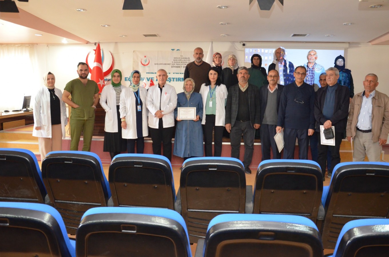 Urfa'da diyabetli hastalara eğitim;