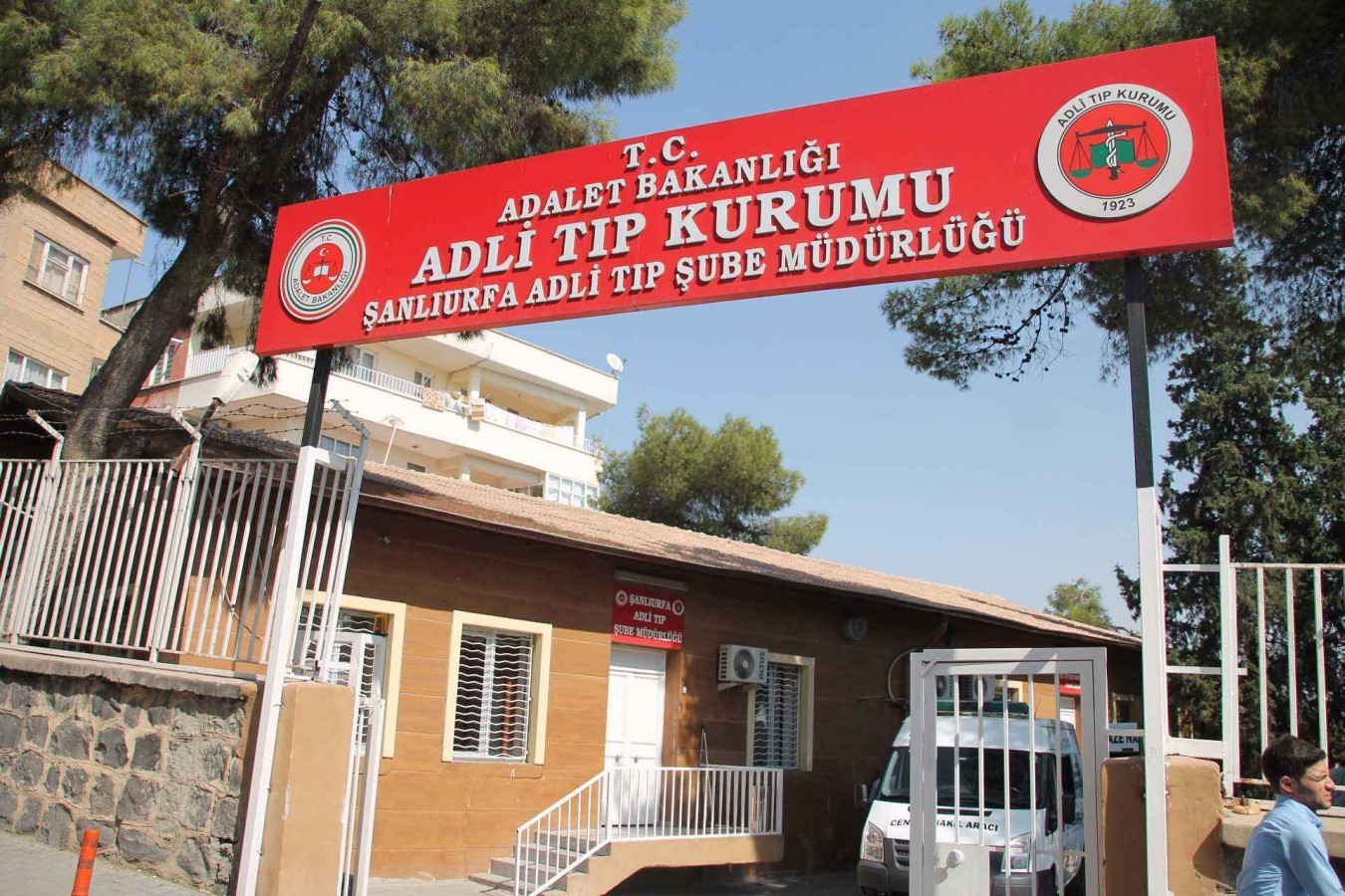 Urfa’da kendini iple asarak intihar etti;