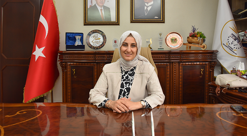 Çakmak: Öğretmenler toplumun en fedakar insanlarıdır;